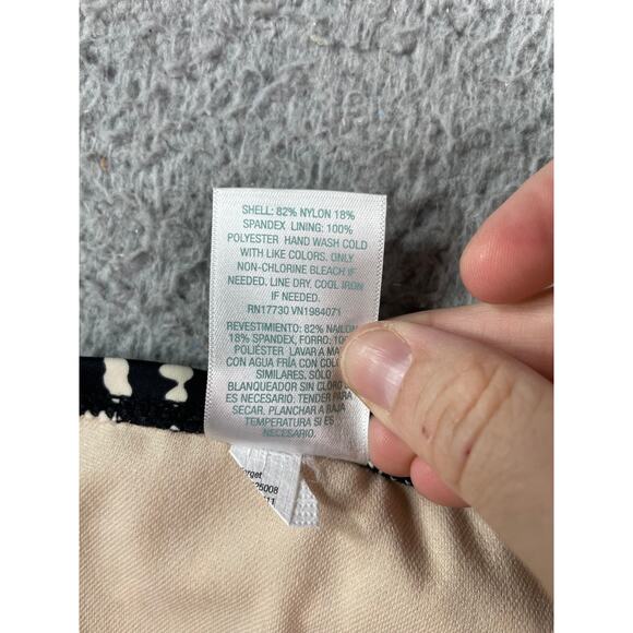 Kona Sol Swim Bottom Womens Medium (8-10) Black Low Rise Mid Seat Coverage NWT - Picture 9 of 10